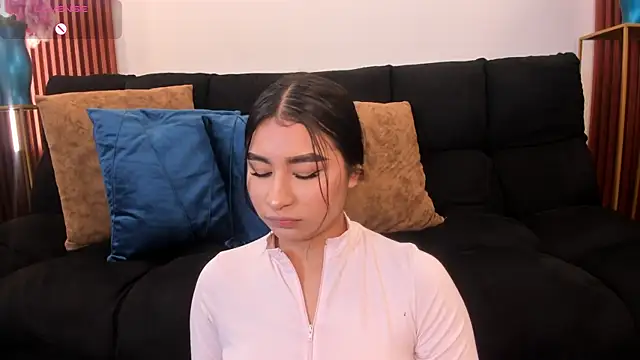 Snapshot of Zayda_1 chatting on October 17, 2025, 8:10 pm Zayda 1 online show from October 17, 2025, 8:10 pm