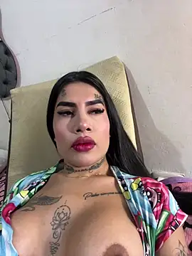 saragill323 online show from February 26, 2025, 4:16 pm