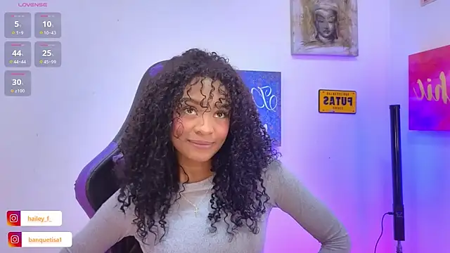 Snapshot of Heily_Fox chatting on February 7, 2025, 7:40 am Heily Fox online show from February 7, 2025, 7:40 am