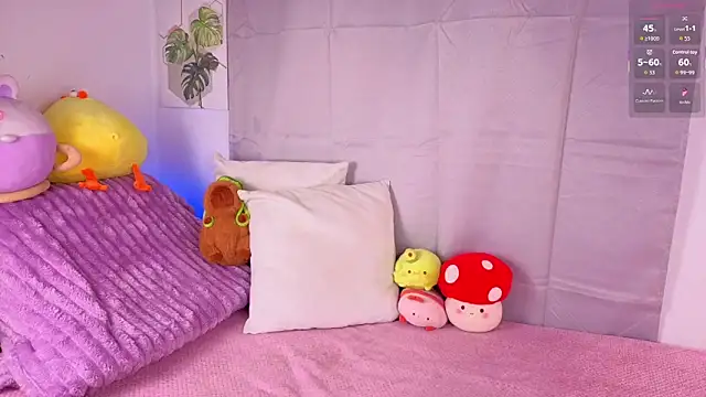 Snapshot of Heily_Fox chatting on November 12, 2025, 6:39 am Heily Fox online show from November 12, 2025, 6:39 am