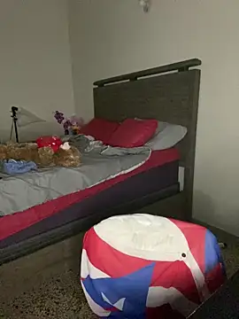 ladycreamypr2 online show from March 4, 2026, 5:37 am