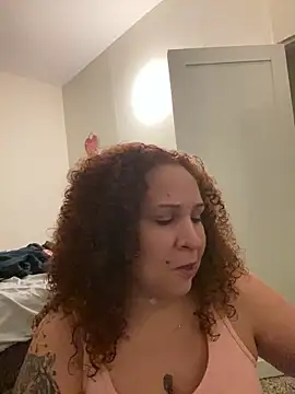 Snapshot of ladycreamypr2 chatting on February 19, 2026, 3:25 am ladycreamypr2 online show from February 19, 2026, 3:25 am