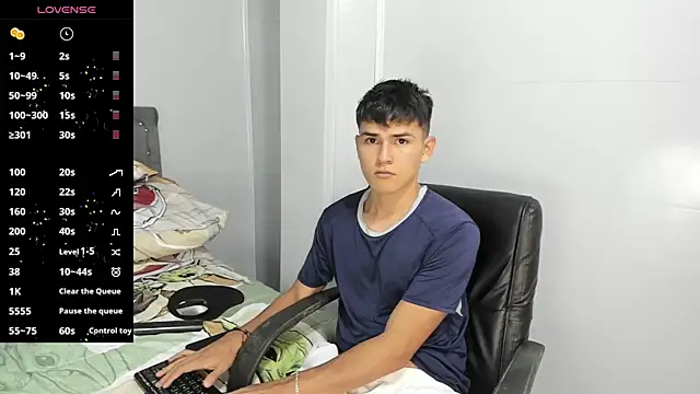 Jacobb Lee online show from February 10, 2025, 11:55 pm