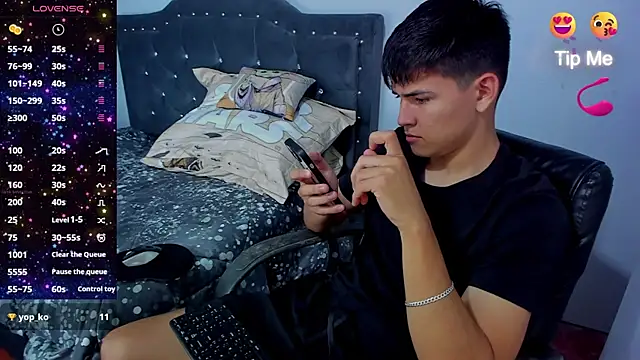 Snapshot of Jacobb_Lee chatting on September 22, 2025, 9:21 pm Jacobb Lee online show from September 22, 2025, 9:21 pm