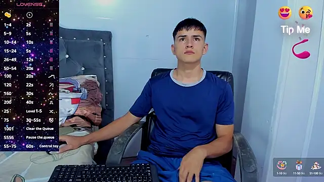 Snapshot of Jacobb_Lee chatting on October 23, 2025, 9:35 pm Jacobb Lee online show from October 23, 2025, 9:35 pm