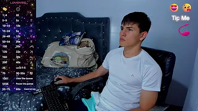 Snapshot of Jacobb_Lee chatting on October 4, 2025, 8:54 pm Jacobb Lee online show from October 4, 2025, 8:54 pm