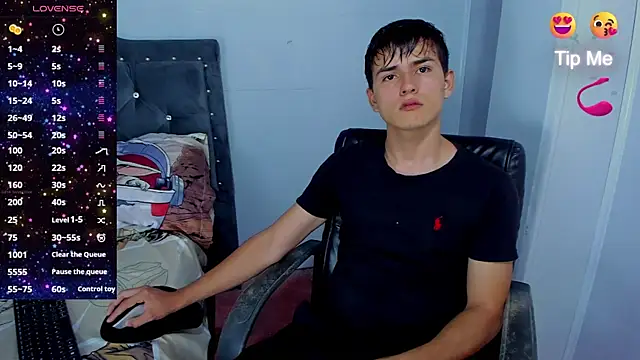 Snapshot of Jacobb_Lee chatting on October 16, 2025, 8:17 pm Jacobb Lee online show from October 16, 2025, 8:17 pm