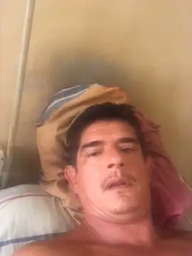 Snapshot of Marobronco chatting on February 25, 2026, 2:28 pm Marobronco online show from February 25, 2026, 2:28 pm