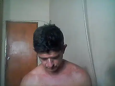 Snapshot of Marobronco chatting on February 12, 2026, 7:24 pm Marobronco online show from February 12, 2026, 7:24 pm