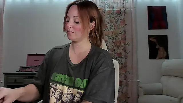 Snapshot of Blaze_Baby chatting on September 19, 2025, 3:21 am Blaze Baby online show from September 19, 2025, 3:21 am