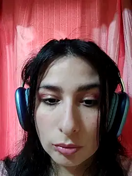 Snapshot of Bigyummmzul chatting on January 14, 2026, 9:51 pm Bigyummmzul online show from January 14, 2026, 9:51 pm