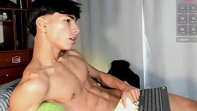 Snapshot of Teo_skinny chatting on July 18, 2026, 4:59 pm Teo skinny online show from July 18, 2026, 4:59 pm