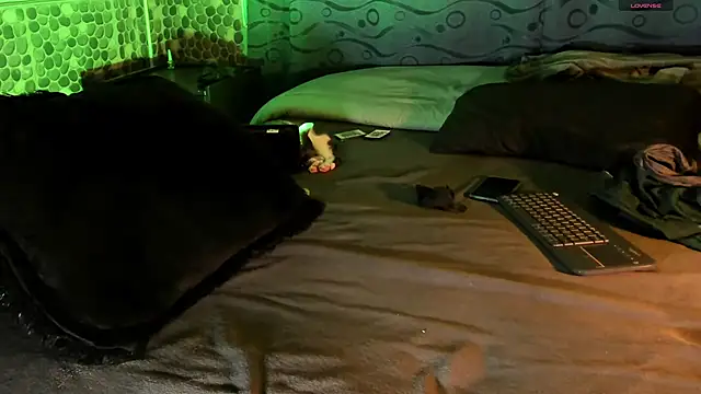 Teo skinny online show from February 14, 2025, 10:04 pm