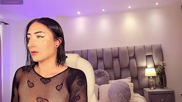 Snapshot of kendra_scoth chatting on March 6, 2025, 6:48 pm kendra scoth online show from March 6, 2025, 6:48 pm