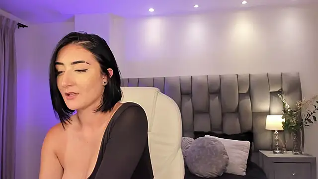 Snapshot of kendra_scoth chatting on February 28, 2025, 1:37 am kendra scoth online show from February 28, 2025, 1:37 am