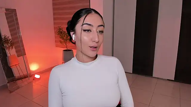 Snapshot of kendra_scoth chatting on October 29, 2025, 11:25 pm kendra scoth online show from October 29, 2025, 11:25 pm