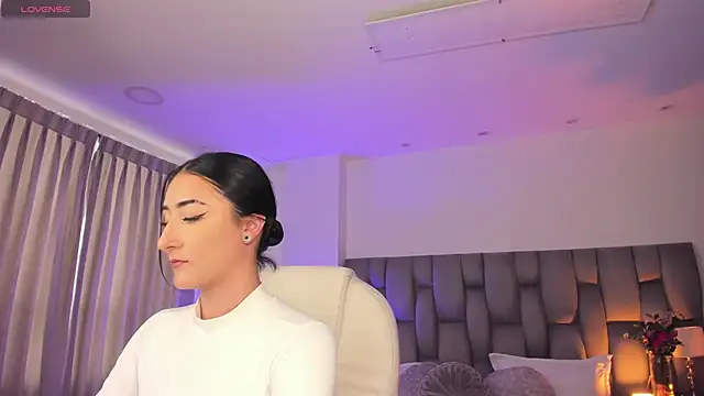 Snapshot of kendra_scoth chatting on March 15, 2025, 7:59 pm kendra scoth online show from March 15, 2025, 7:59 pm