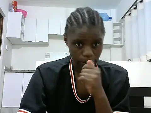 hottgirlval online show from March 18, 2026, 11:48 pm