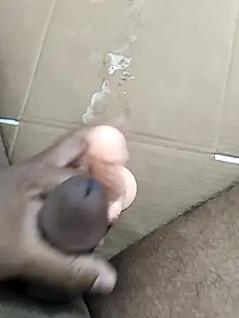 Snapshot of cenyon124 chatting on November 14, 2025, 2:54 pm cenyon124 online show from November 14, 2025, 2:54 pm