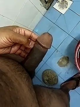 Snapshot of cenyon124 chatting on October 11, 2025, 4:41 pm cenyon124 online show from October 11, 2025, 4:41 pm