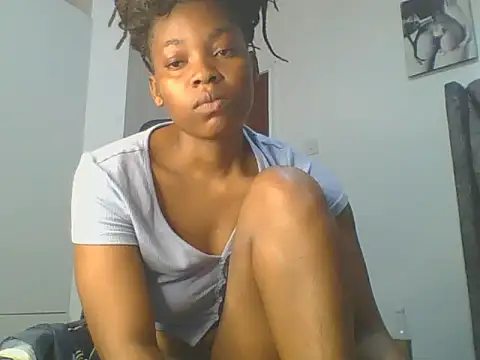  Becky002 online show from May 9, 2026, 10:18 am