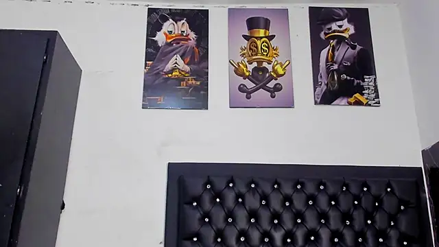 kriixtybrown online show from November 27, 2025, 9:48 pm