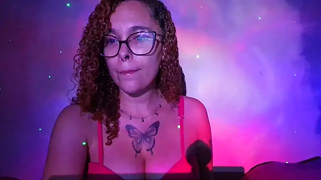 Snapshot of lizza_monroe chatting on October 6, 2025, 11:05 pm lizza monroe online show from October 6, 2025, 11:05 pm