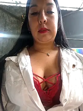 Snapshot of Bella_keny chatting on November 12, 2025, 6:23 pm Bella keny online show from November 12, 2025, 6:23 pm