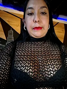 Snapshot of Bella_keny chatting on November 11, 2025, 6:14 pm Bella keny online show from November 11, 2025, 6:14 pm