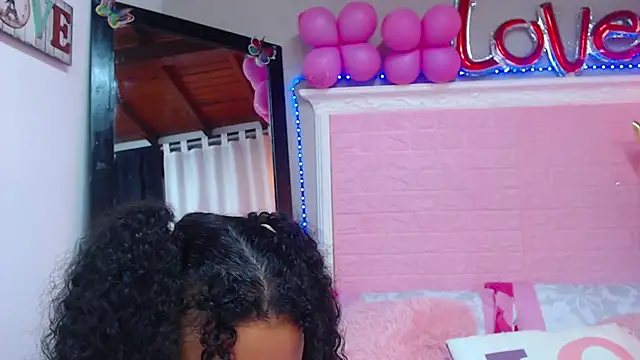 JessyZoe online show from February 19, 2025, 7:37 pm