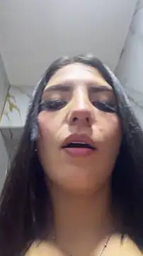 alexia aitanaa  online show from May 21, 2026, 8:17 pm