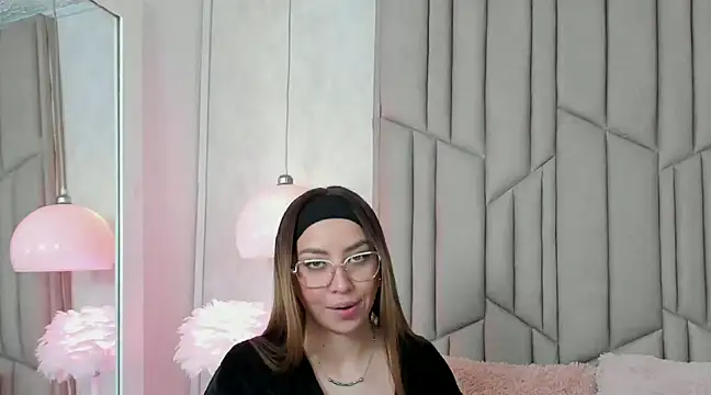 AudreyElla online show from January 16, 2025, 6:35 am