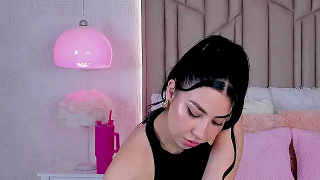 AudreyElla online show from January 16, 2026, 4:49 am