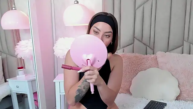 AudreyElla online show from January 17, 2025, 12:20 am