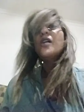 Snapshot of karmicQueen669 chatting on October 22, 2025, 1:05 am karmicQueen669 online show from October 22, 2025, 1:05 am