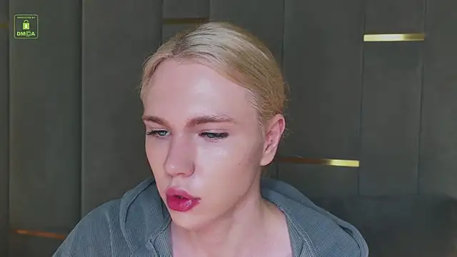 DanielPaige  online show from January 11, 2025, 3:42 pm