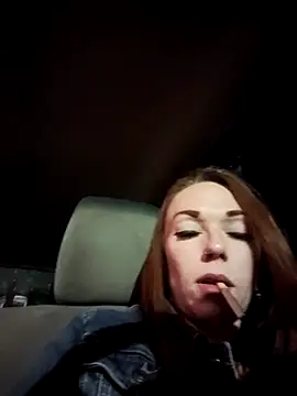 Snapshot of Genevieve143 chatting on November 1, 2025, 4:19 am Genevieve143 online show from November 1, 2025, 4:19 am