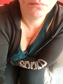 Snapshot of cruellaculdenfer67 chatting on October 2, 2025, 8:29 am cruellaculdenfer67 online show from October 2, 2025, 8:29 am