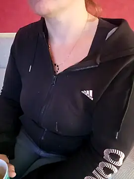 Snapshot of cruellaculdenfer67 chatting on October 17, 2025, 7:33 am cruellaculdenfer67 online show from October 17, 2025, 7:33 am