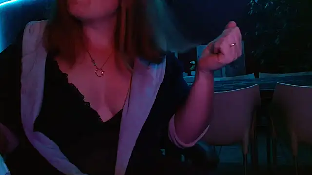 Snapshot of cruellaculdenfer67 chatting on September 26, 2025, 12:39 am cruellaculdenfer67 online show from September 26, 2025, 12:39 am