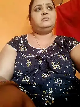Snapshot of Kiyara7 chatting on March 18, 2025, 6:28 am Kiyara7 online show from March 18, 2025, 6:28 am