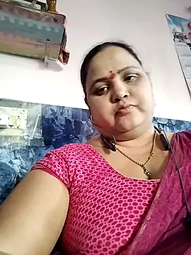 Snapshot of Kiyara7 chatting on February 20, 2025, 6:39 am Kiyara7 online show from February 20, 2025, 6:39 am