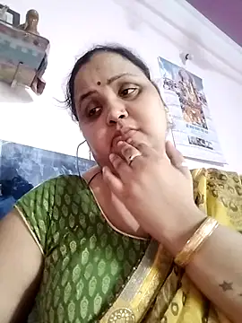 Snapshot of Kiyara7 chatting on February 24, 2025, 2:30 am Kiyara7 online show from February 24, 2025, 2:30 am