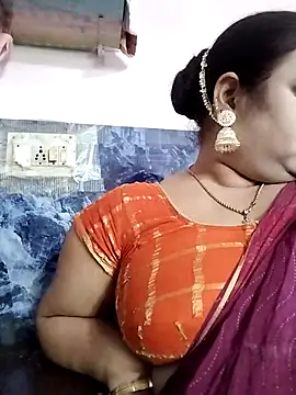 Snapshot of Kiyara7 chatting on March 5, 2025, 7:05 am Kiyara7 online show from March 5, 2025, 7:05 am