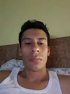 Snapshot of josehot151515 chatting on February 3, 2025, 6:34 am josehot151515 online show from February 3, 2025, 6:34 am