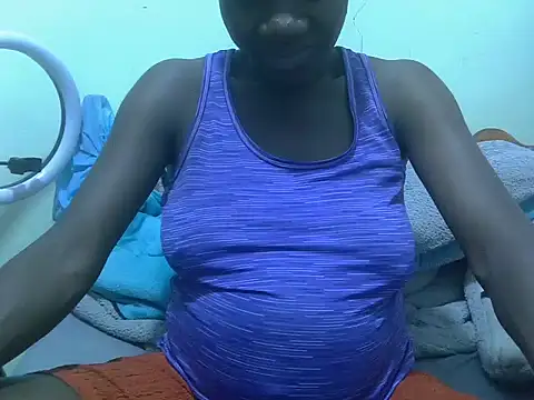 Snapshot of Petite_rider chatting on October 27, 2025, 6:20 pm Petite rider online show from October 27, 2025, 6:20 pm