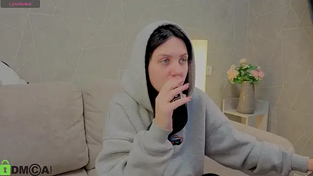 Snapshot of Kvetachka chatting on September 24, 2025, 12:29 am Kvetachka online show from September 24, 2025, 12:29 am