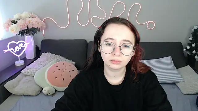 Mini Diva online show from January 19, 2026, 9:35 am