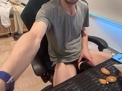 Snapshot of nicolaaaaas chatting on October 14, 2025, 8:31 pm nicolaaaaas online show from October 14, 2025, 8:31 pm