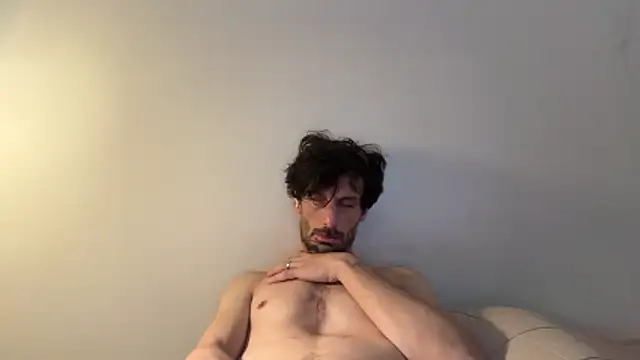 nicolaaaaas online show from March 27, 2026, 11:22 am